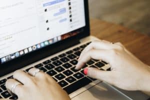 פוסט ממומן - איך ליצור פוסט ממומן בפייסבוק לקידום העסק?